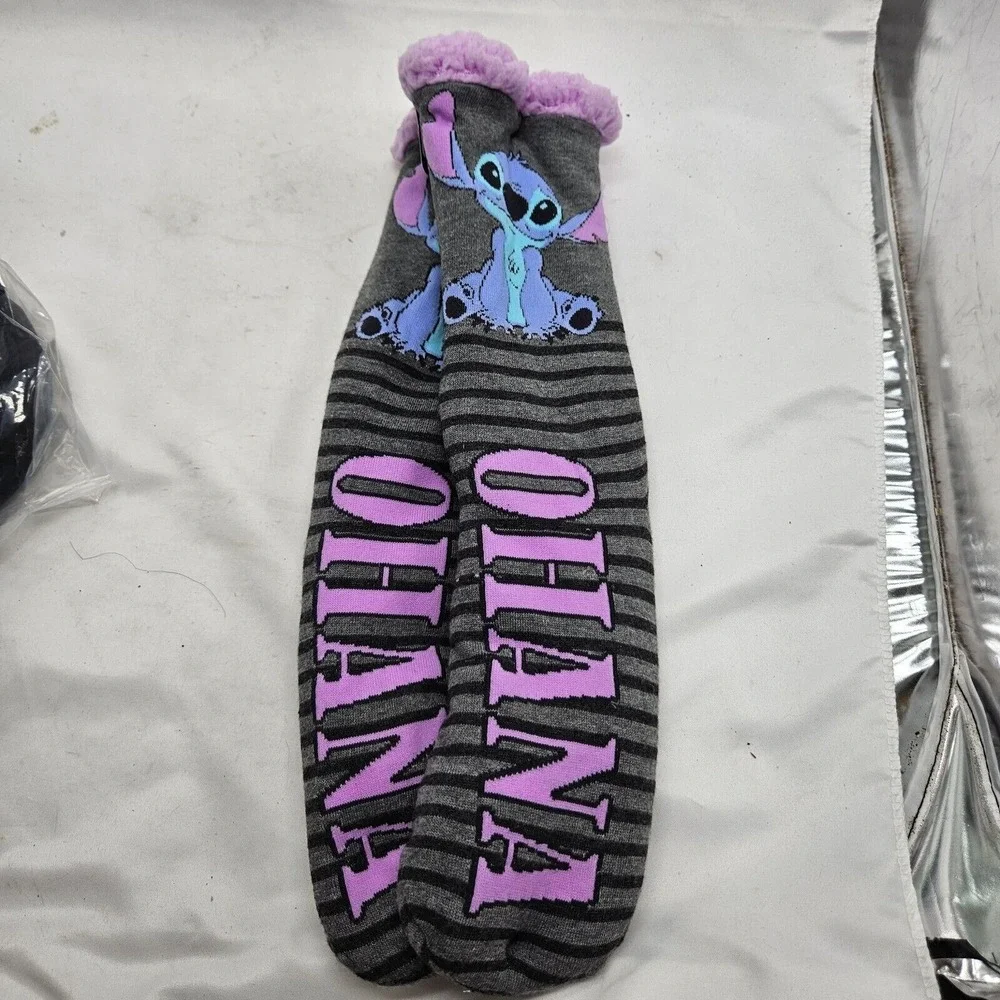 Disney Stitch Women's Lounge Socks Shoe Size 9-11 NWT‎